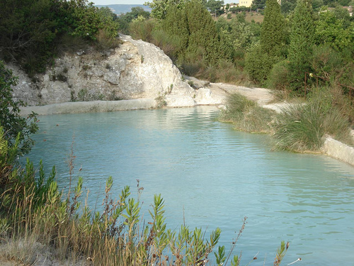 bagno vignoni il borgo con la piscina al posto della piazza bagno vignoni