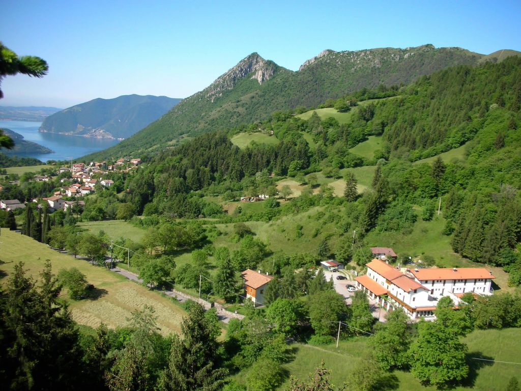 Conca Verde Zone Visit Italy