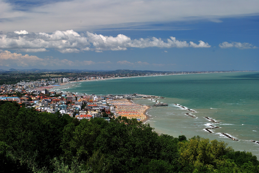 Lungo la costa romagnola