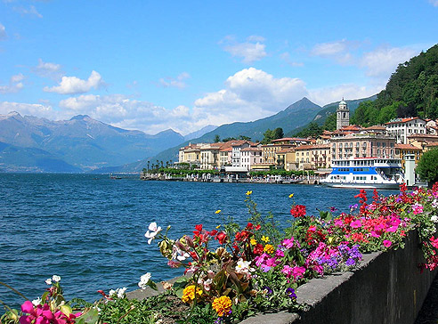 Panorama di Como dal lago
