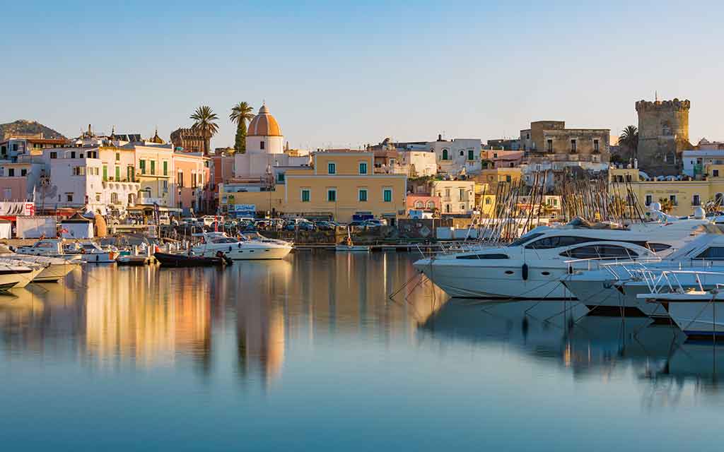 Le port d'Ischia
