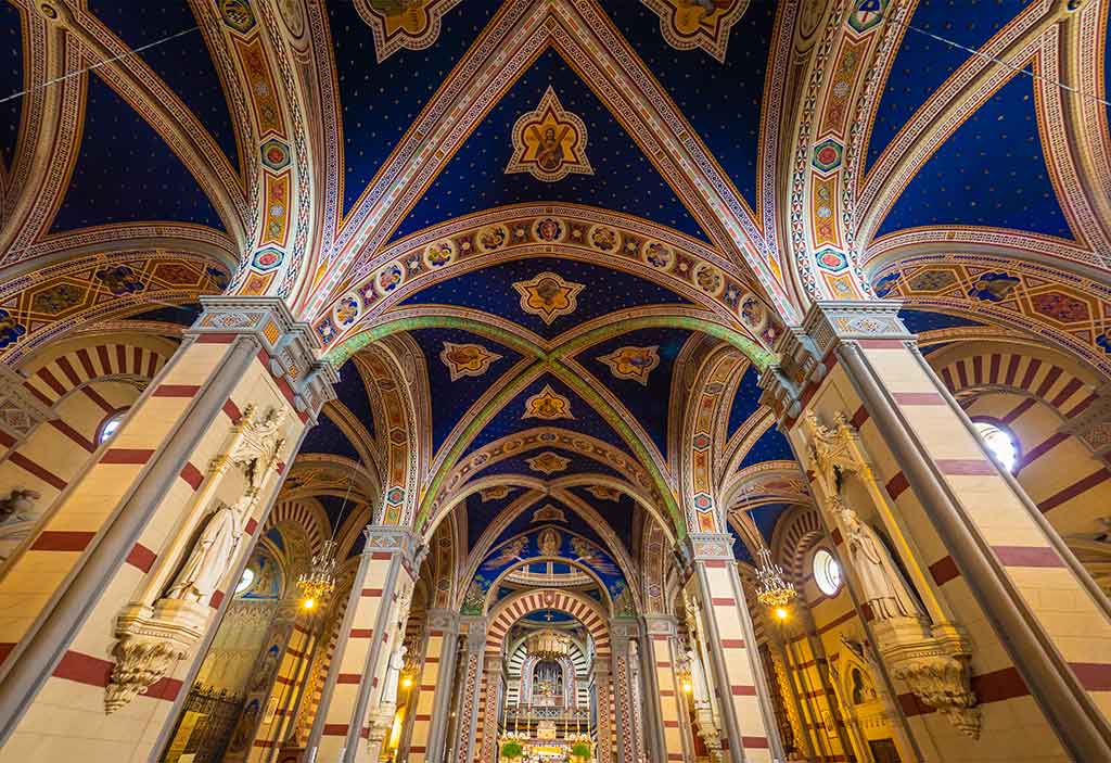 Cortona, interior de la iglesia de Santa Margherita