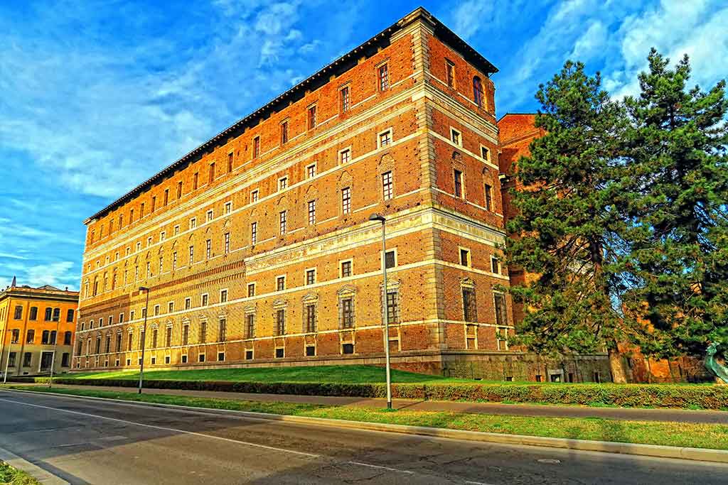 Emilia Romagna, Piacenza, Palazzo Farnese