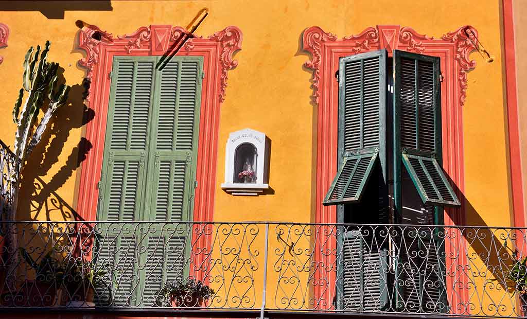 Ligurie, Loano maison typique des 900