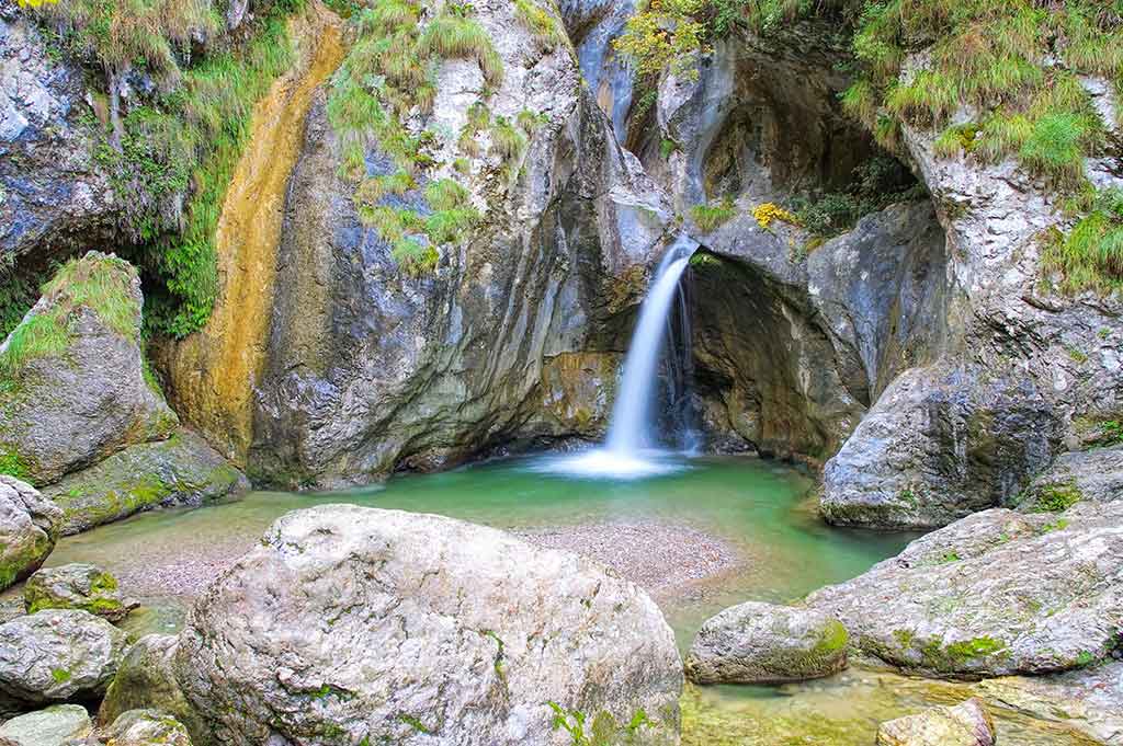 Lombardy, Porlezza, Begna waterfall