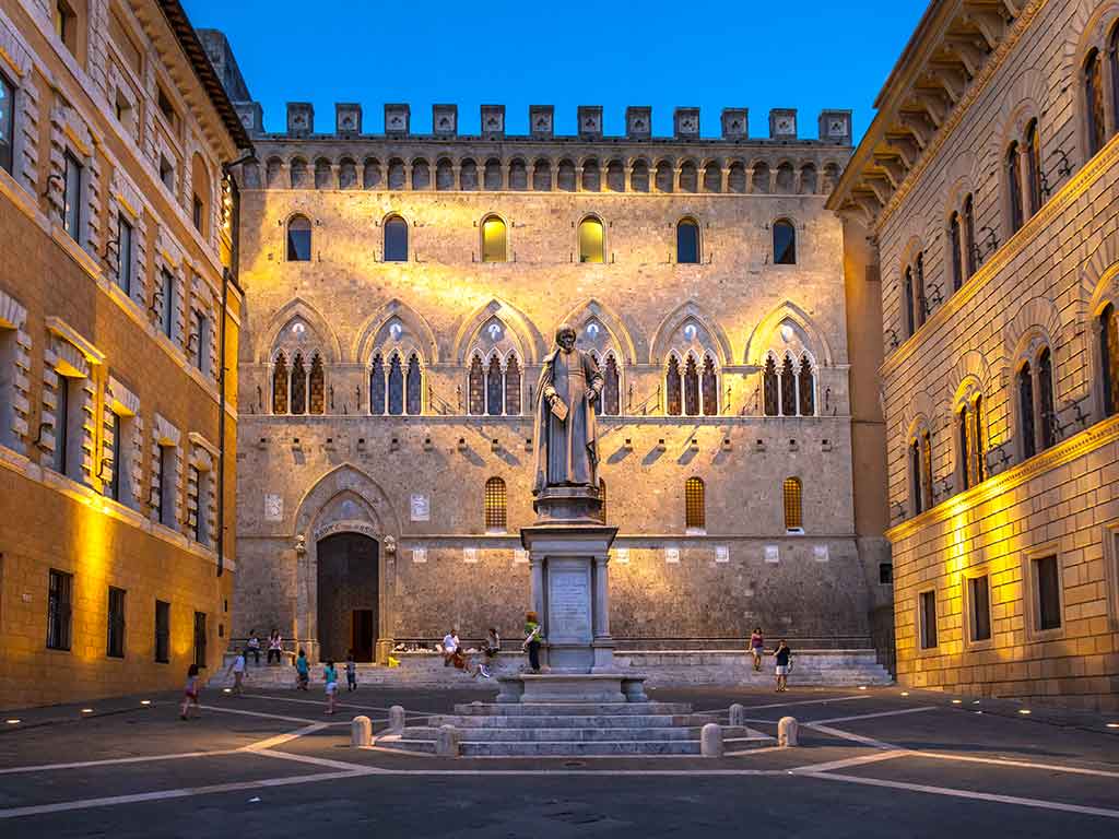 Piazza Salimbeni Siena Piazza Salimbeni Siena