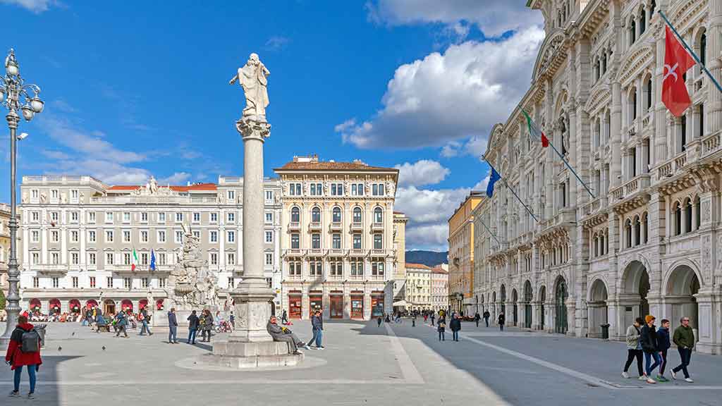 Friuli, Trieste Piazza Unità d'Italia