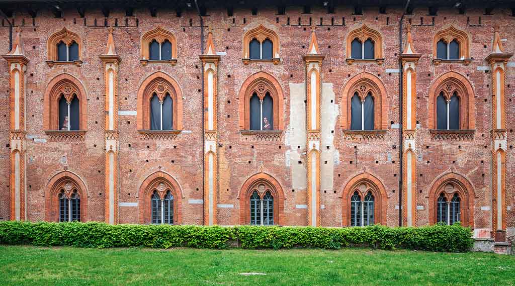 Vigevano, facciata del Castello Sforzesco