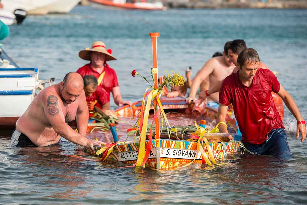 Aci Trezza manifestazione locale