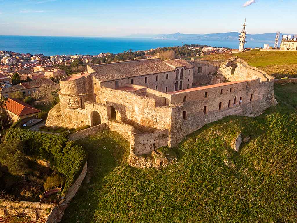 Vibo Valentia, Château Normand Souabe