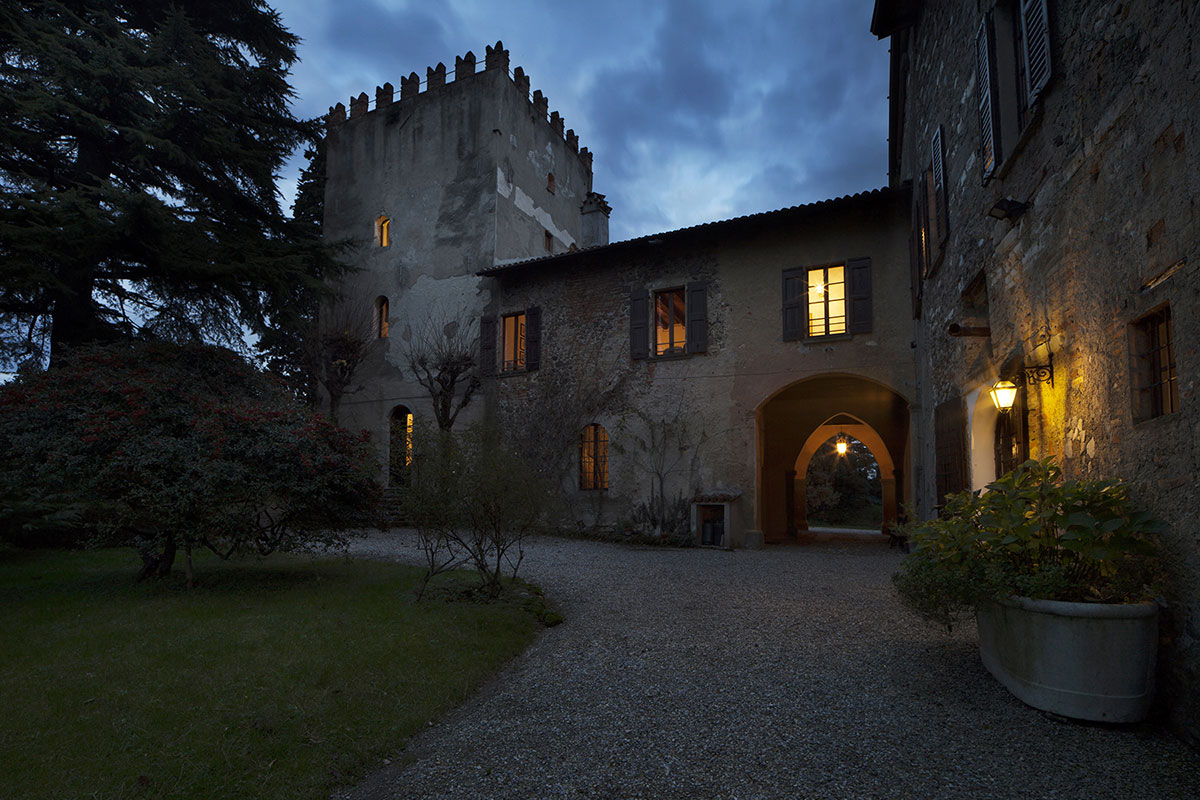 Castello di Bornato Castello di Bornato