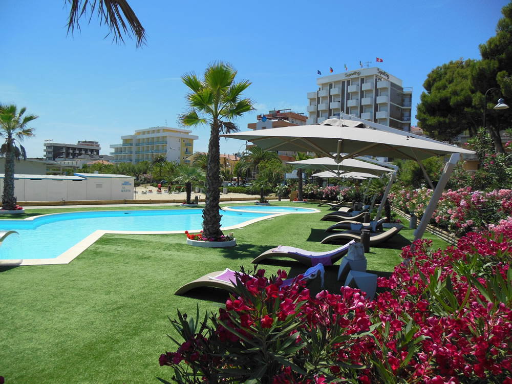 Hotel Astor | Alba Adriatica