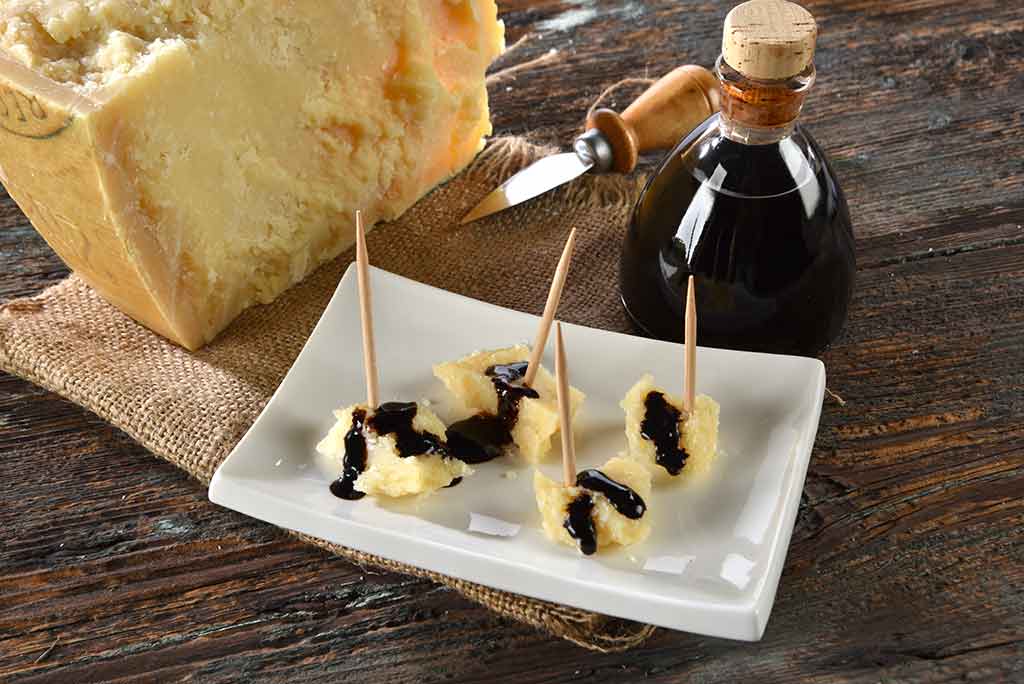 Modena, aceto balsamico Modena, aceto balsamico