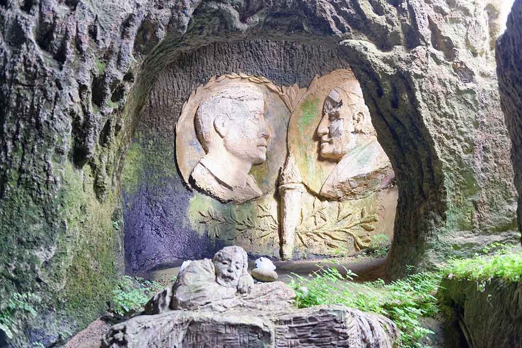 Pizzo Calabro, Piedigrotta-Höhle