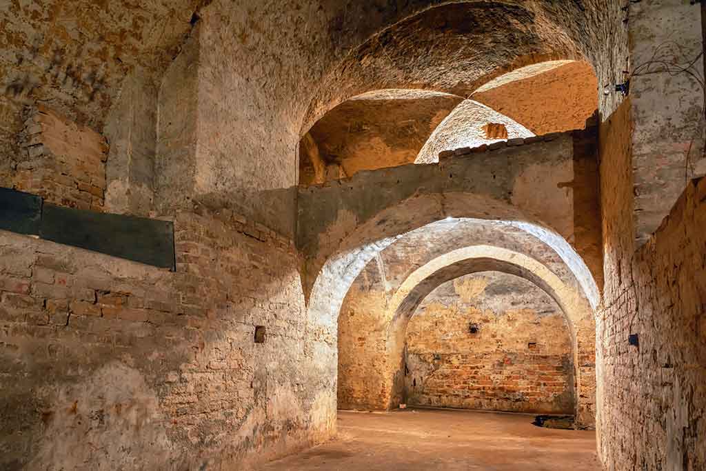 Roma sotterranea, stanze a volta realizzate con mattoncino in cotto