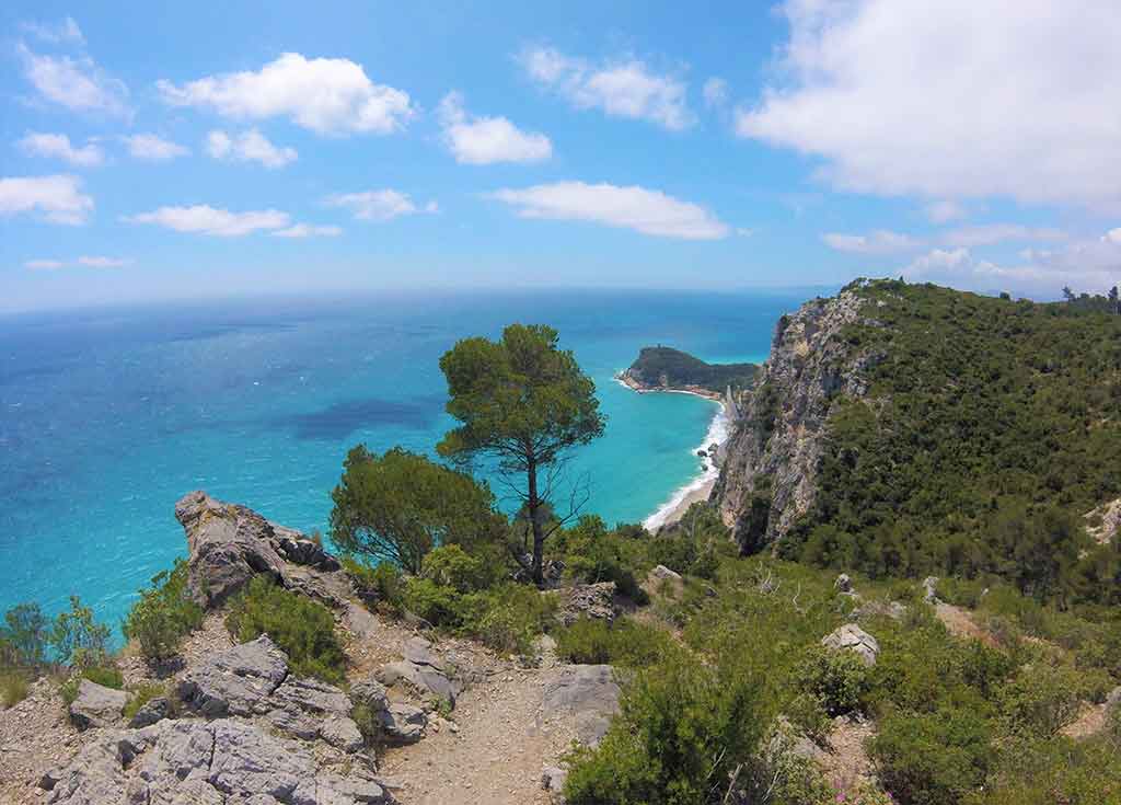 Liguria, Baia dei Sraceni