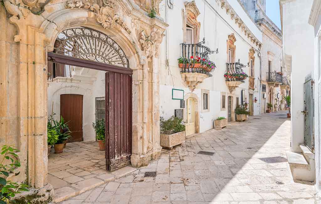Aspecto del centro histórico de Locorotondo, Bari