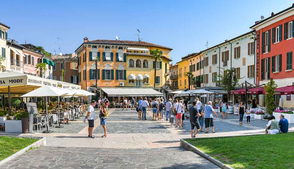 Lombardy, Sirmione, main square