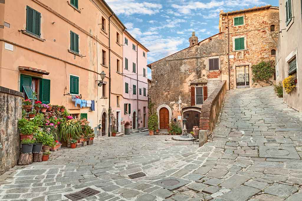 Castagneto Carducci, Livorno