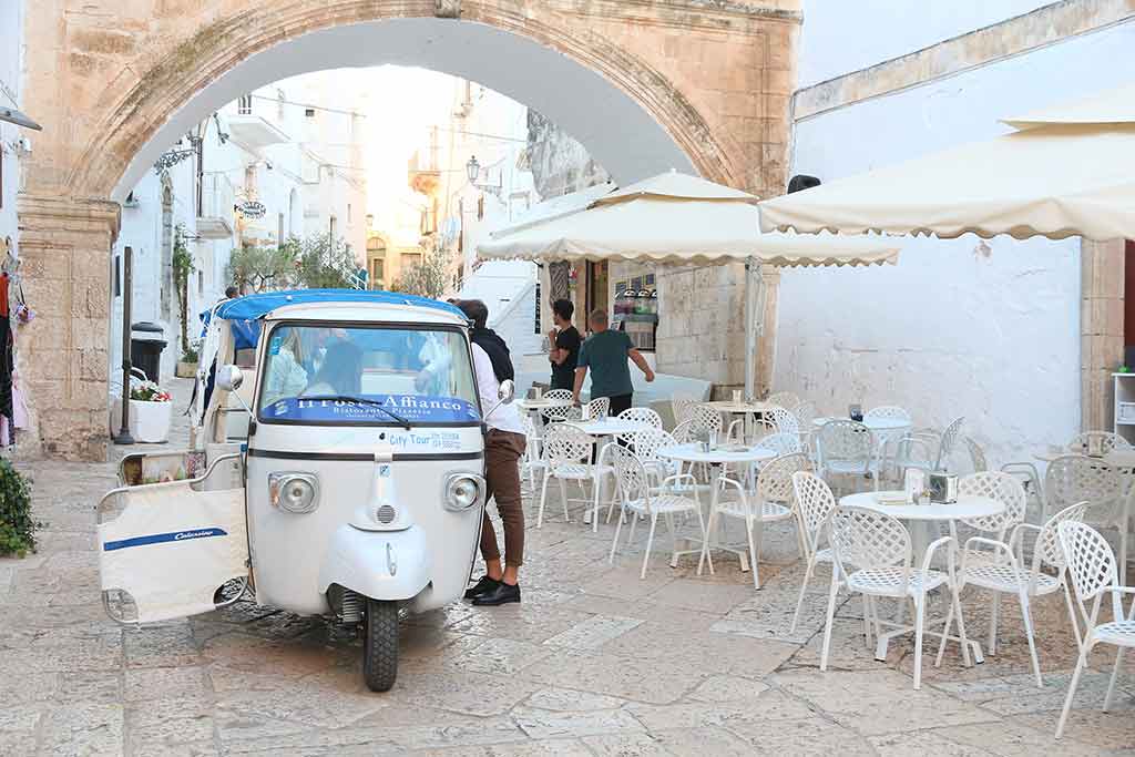 Tour di Ostuni in Ape Car