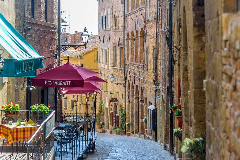 Volterra, streets of the village